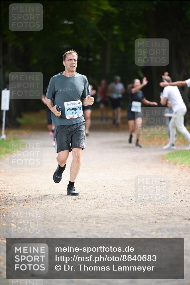 31.08.2025 - 21. Blankeneser Heldenlauf Dr. Thomas Lammeyer http://msf.ph/oto/8640683 31.08.2025 11:00:56 Laufen 4134 meine-sportfotos.de