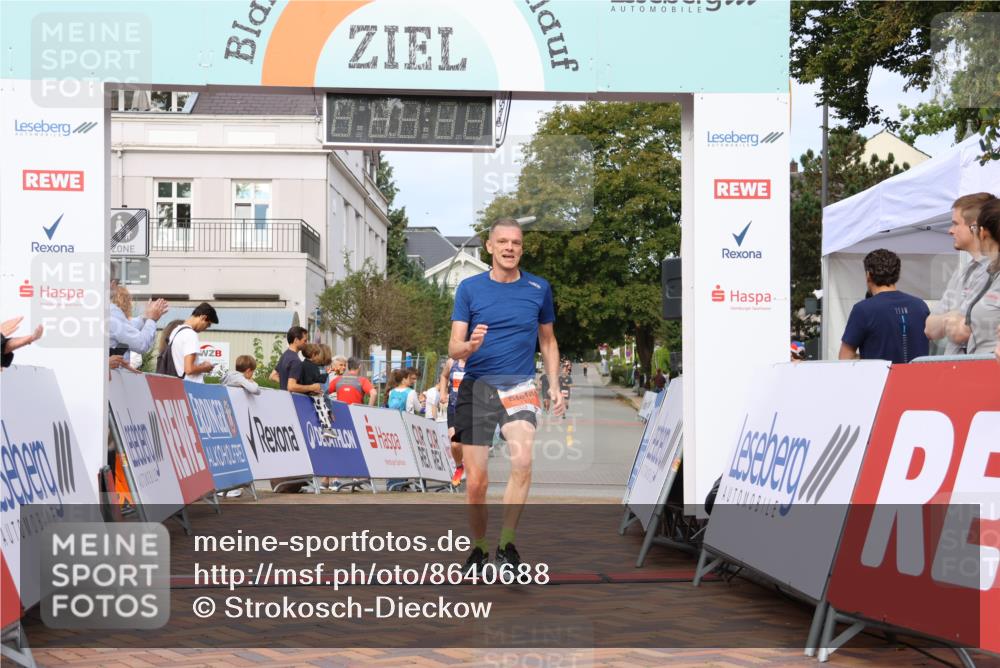 31.08.2025 - 21. Blankeneser Heldenlauf Strokosch-Dieckow http://msf.ph/oto/8640688 31.08.2025 09:44:40 Ziel 1066, 1131 meine-sportfotos.de