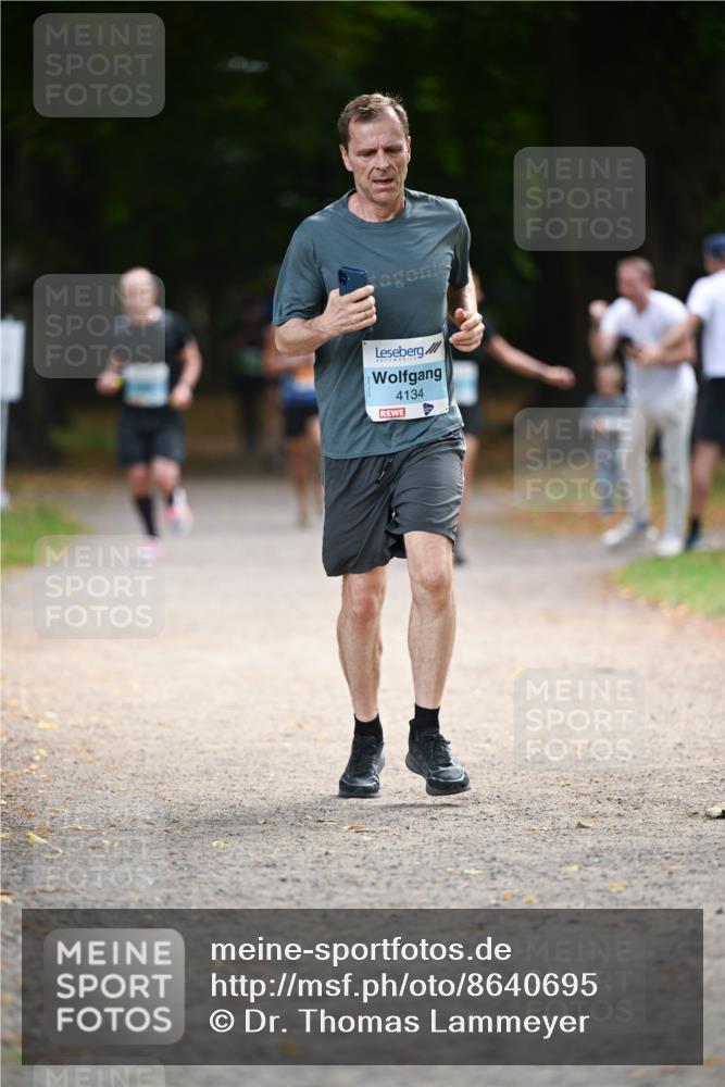 31.08.2025 - 21. Blankeneser Heldenlauf Dr. Thomas Lammeyer http://msf.ph/oto/8640695 31.08.2025 11:00:57 Laufen 4134 meine-sportfotos.de