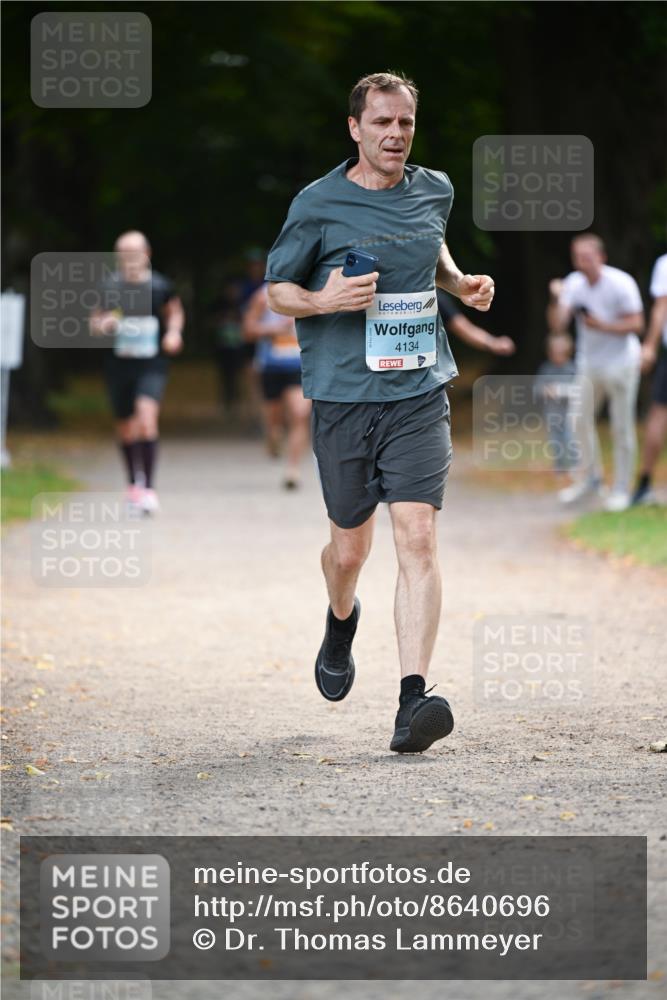 31.08.2025 - 21. Blankeneser Heldenlauf Dr. Thomas Lammeyer http://msf.ph/oto/8640696 31.08.2025 11:00:57 Laufen 4134 meine-sportfotos.de