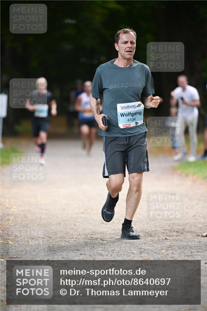 31.08.2025 - 21. Blankeneser Heldenlauf Dr. Thomas Lammeyer http://msf.ph/oto/8640697 31.08.2025 11:00:57 Laufen 4134 meine-sportfotos.de