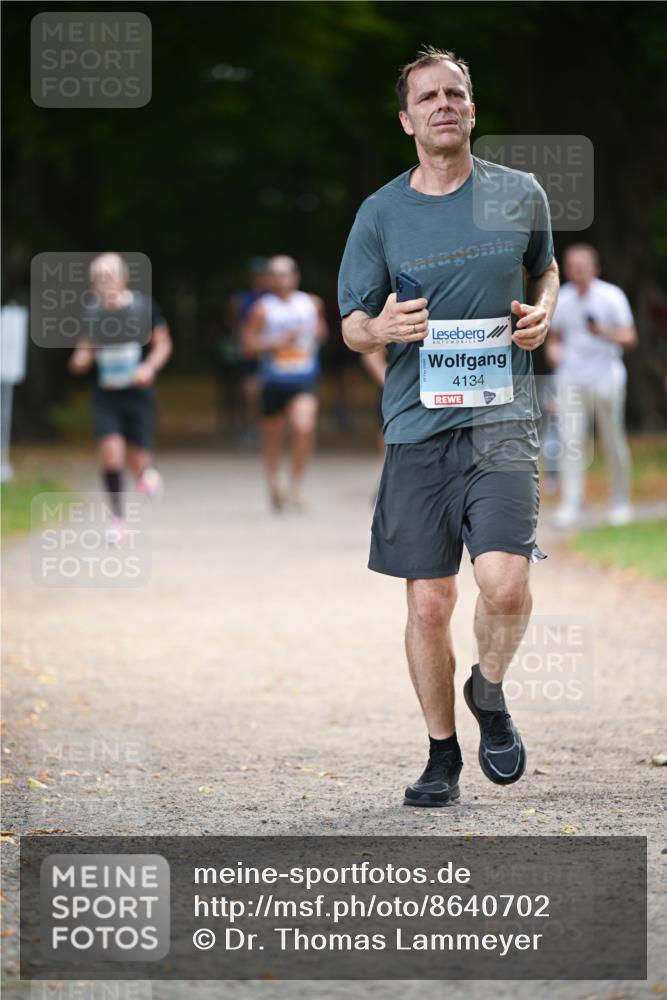 31.08.2025 - 21. Blankeneser Heldenlauf Dr. Thomas Lammeyer http://msf.ph/oto/8640702 31.08.2025 11:00:57 Laufen 4134 meine-sportfotos.de