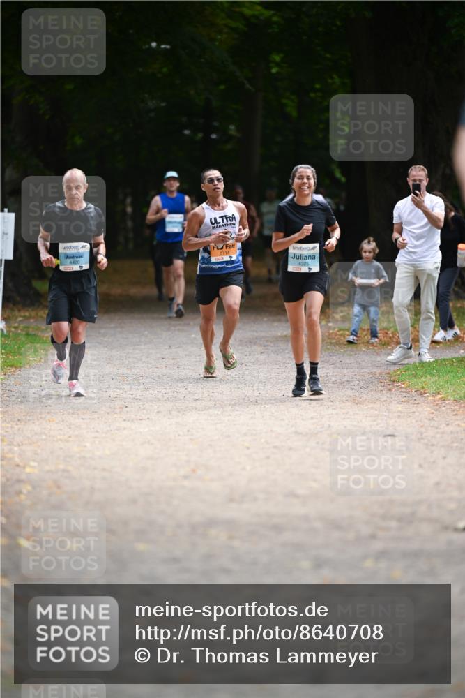 31.08.2025 - 21. Blankeneser Heldenlauf Dr. Thomas Lammeyer http://msf.ph/oto/8640708 31.08.2025 11:00:59 Laufen 4420, 5714, 4325 meine-sportfotos.de