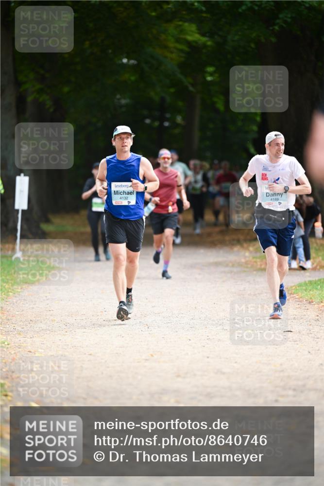 31.08.2025 - 21. Blankeneser Heldenlauf Dr. Thomas Lammeyer http://msf.ph/oto/8640746 31.08.2025 11:01:06 Laufen 4132, 4189 meine-sportfotos.de