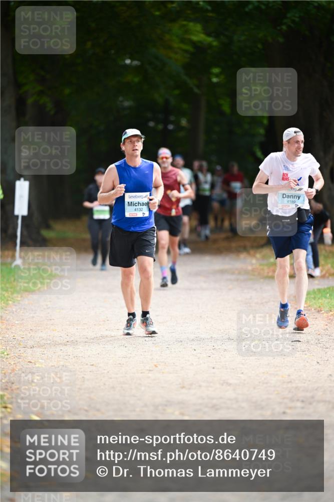 31.08.2025 - 21. Blankeneser Heldenlauf Dr. Thomas Lammeyer http://msf.ph/oto/8640749 31.08.2025 11:01:06 Laufen 4132, 4, 4189 meine-sportfotos.de