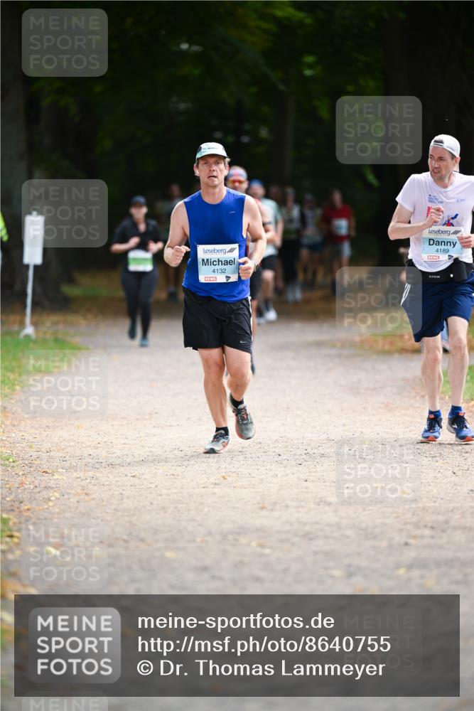 31.08.2025 - 21. Blankeneser Heldenlauf Dr. Thomas Lammeyer http://msf.ph/oto/8640755 31.08.2025 11:01:07 Laufen 4132, 4189 meine-sportfotos.de