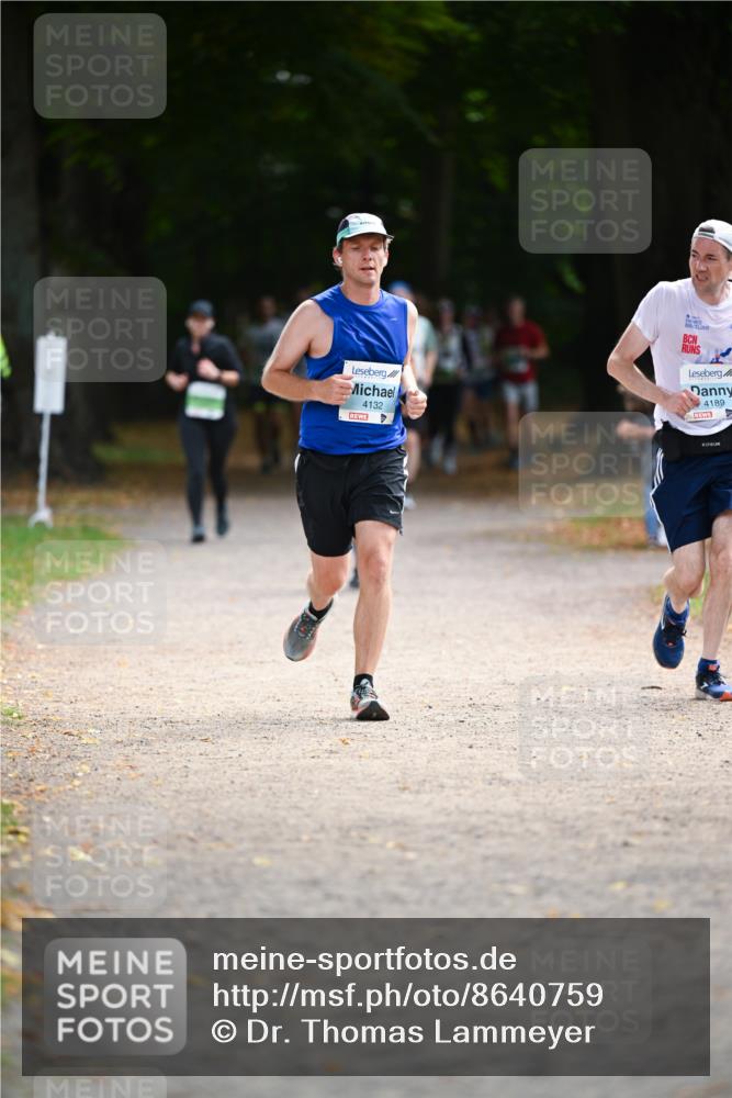 31.08.2025 - 21. Blankeneser Heldenlauf Dr. Thomas Lammeyer http://msf.ph/oto/8640759 31.08.2025 11:01:07 Laufen 4132, 4189 meine-sportfotos.de