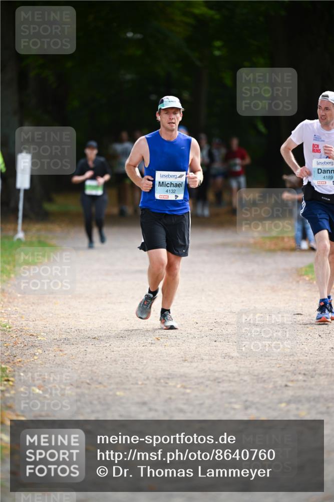 31.08.2025 - 21. Blankeneser Heldenlauf Dr. Thomas Lammeyer http://msf.ph/oto/8640760 31.08.2025 11:01:07 Laufen 4132, 4189 meine-sportfotos.de