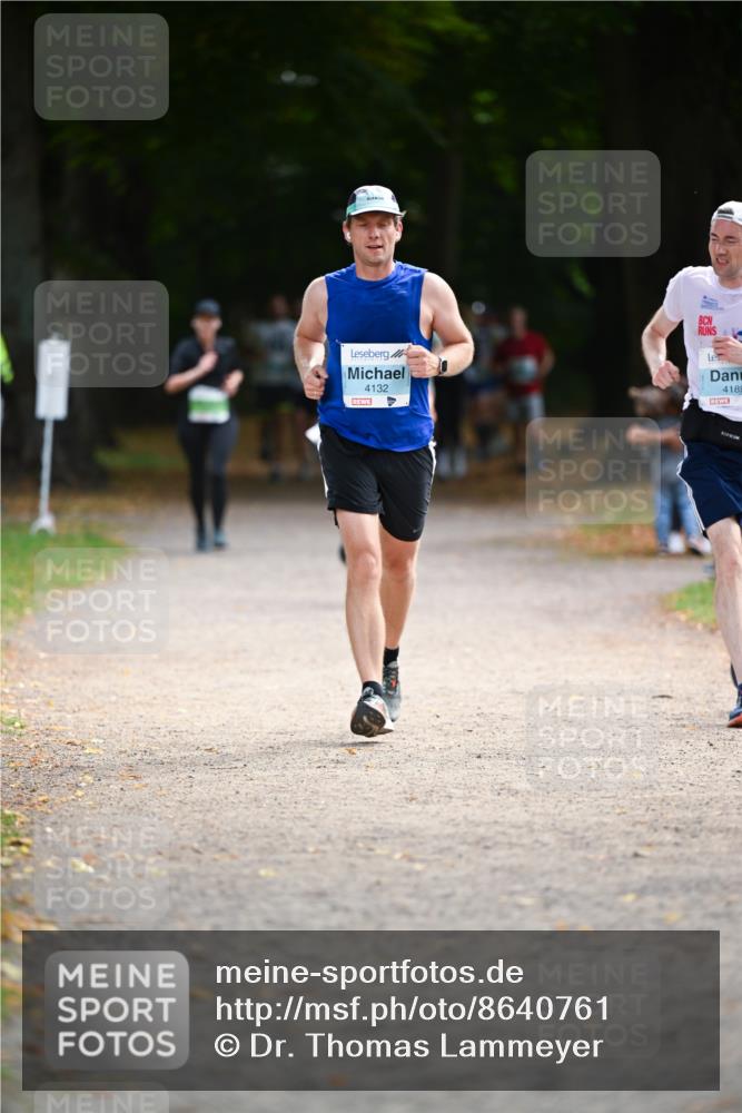 31.08.2025 - 21. Blankeneser Heldenlauf Dr. Thomas Lammeyer http://msf.ph/oto/8640761 31.08.2025 11:01:07 Laufen 4132, 4189 meine-sportfotos.de