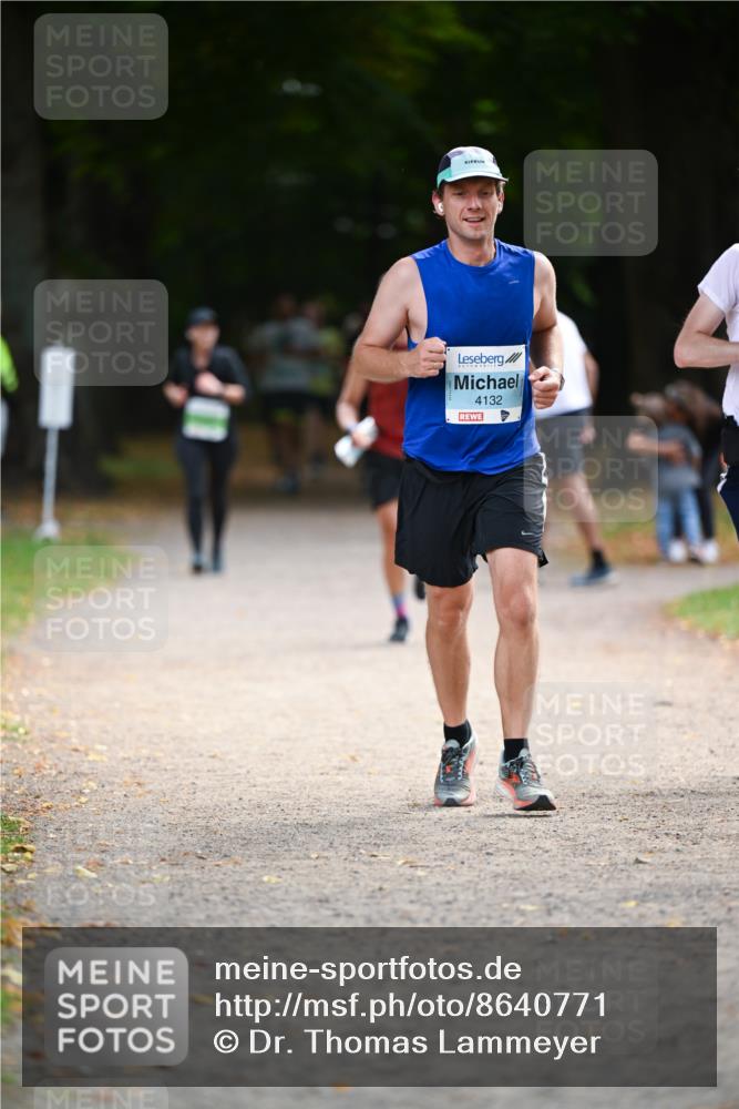 31.08.2025 - 21. Blankeneser Heldenlauf Dr. Thomas Lammeyer http://msf.ph/oto/8640771 31.08.2025 11:01:08 Laufen 4132 meine-sportfotos.de