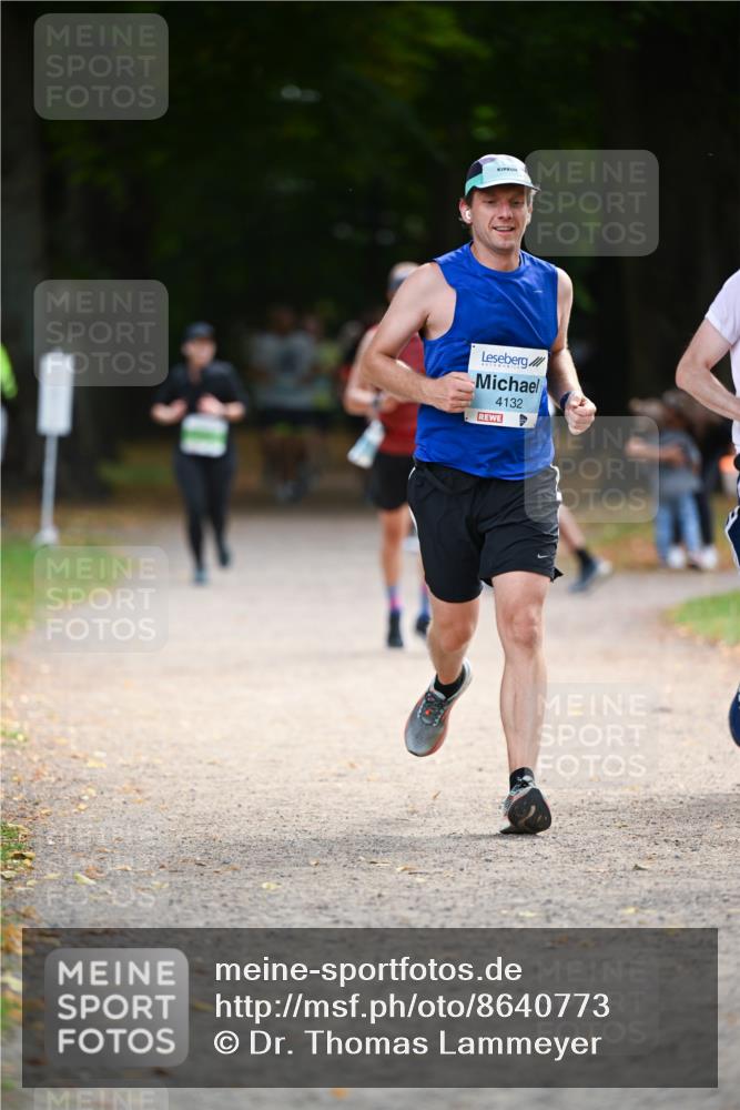 31.08.2025 - 21. Blankeneser Heldenlauf Dr. Thomas Lammeyer http://msf.ph/oto/8640773 31.08.2025 11:01:08 Laufen 4132 meine-sportfotos.de