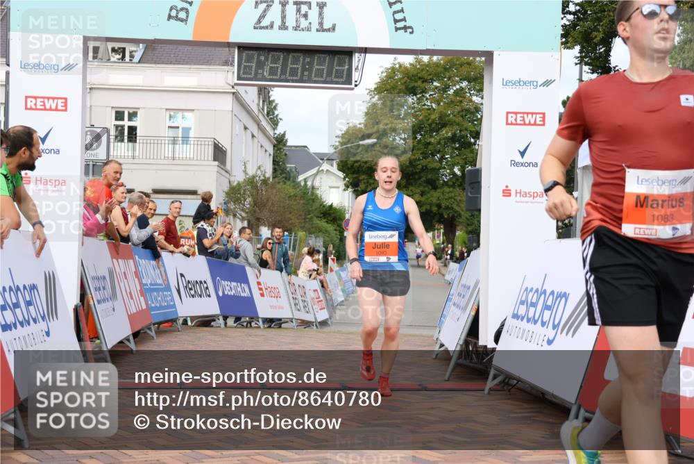 31.08.2025 - 21. Blankeneser Heldenlauf Strokosch-Dieckow http://msf.ph/oto/8640780 31.08.2025 09:40:10 Ziel 1158, 1083, 1008, 1093 meine-sportfotos.de