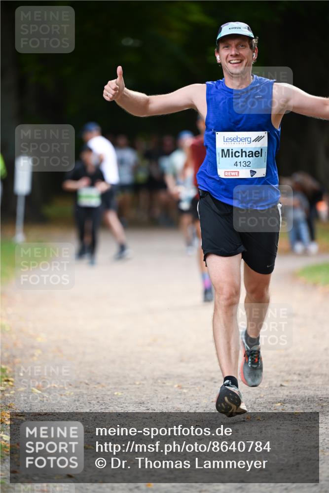 31.08.2025 - 21. Blankeneser Heldenlauf Dr. Thomas Lammeyer http://msf.ph/oto/8640784 31.08.2025 11:01:09 Laufen 4132 meine-sportfotos.de