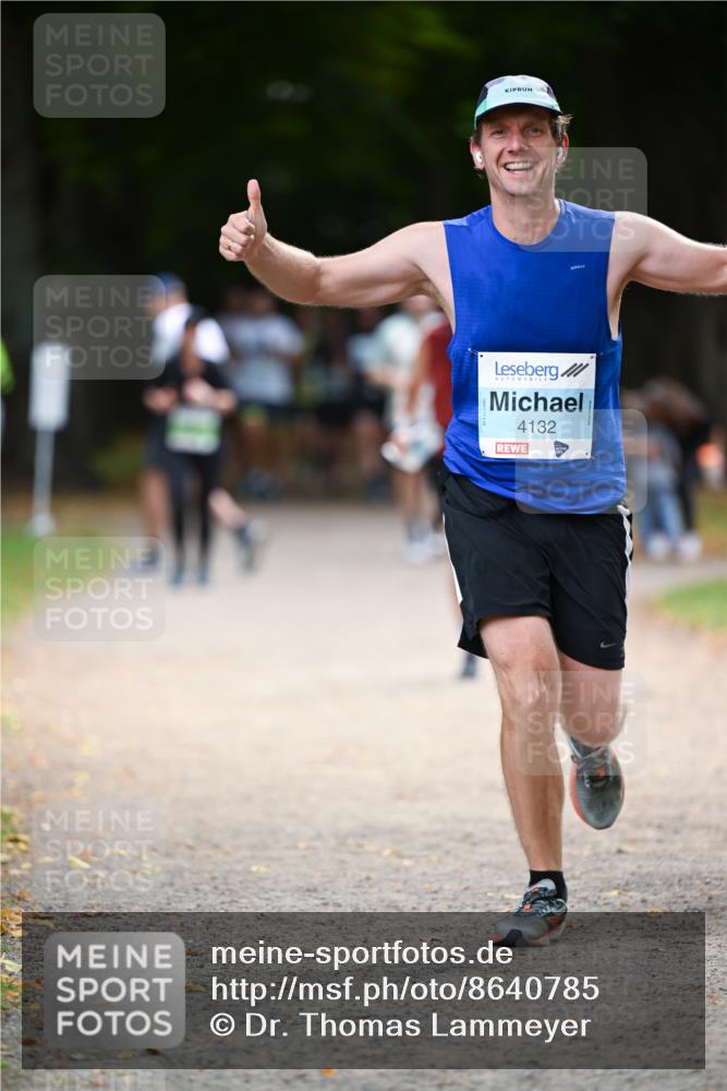 31.08.2025 - 21. Blankeneser Heldenlauf Dr. Thomas Lammeyer http://msf.ph/oto/8640785 31.08.2025 11:01:10 Laufen 4132 meine-sportfotos.de