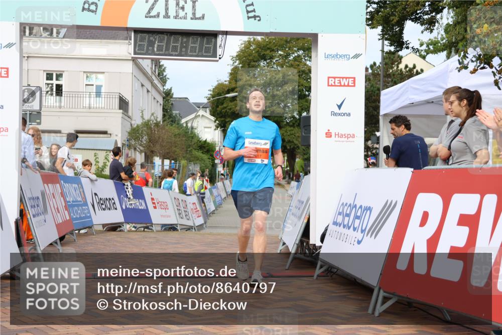 31.08.2025 - 21. Blankeneser Heldenlauf Strokosch-Dieckow http://msf.ph/oto/8640797 31.08.2025 09:44:31 Ziel 1017 meine-sportfotos.de