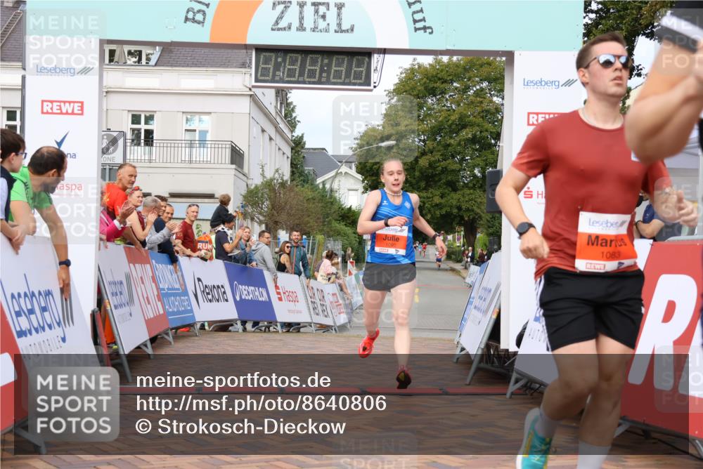 31.08.2025 - 21. Blankeneser Heldenlauf Strokosch-Dieckow http://msf.ph/oto/8640806 31.08.2025 09:40:10 Ziel 1158, 1083, 1008, 1093 meine-sportfotos.de