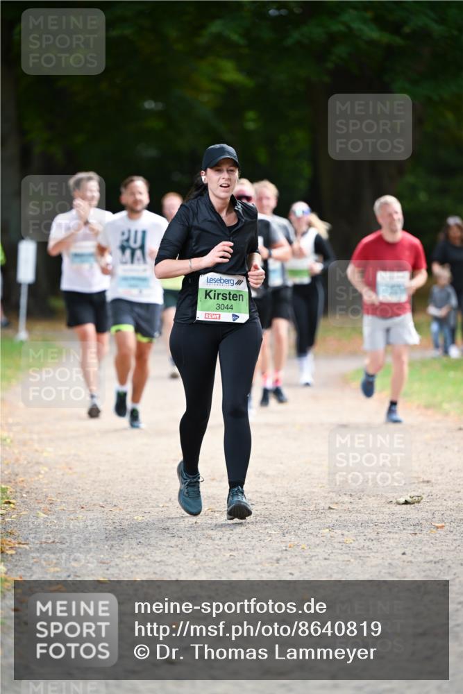 31.08.2025 - 21. Blankeneser Heldenlauf Dr. Thomas Lammeyer http://msf.ph/oto/8640819 31.08.2025 11:01:18 Laufen 3044 meine-sportfotos.de