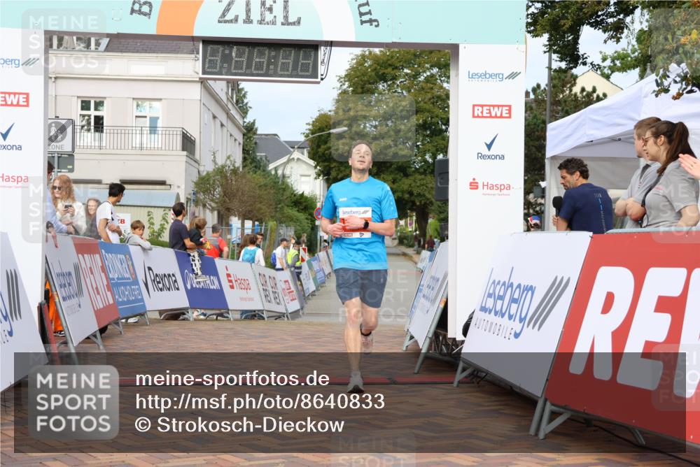 31.08.2025 - 21. Blankeneser Heldenlauf Strokosch-Dieckow http://msf.ph/oto/8640833 31.08.2025 09:44:30 Ziel 1017 meine-sportfotos.de