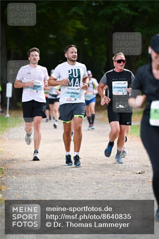 31.08.2025 - 21. Blankeneser Heldenlauf Dr. Thomas Lammeyer http://msf.ph/oto/8640835 31.08.2025 11:01:20 Laufen 4370, 4021, 4253 meine-sportfotos.de