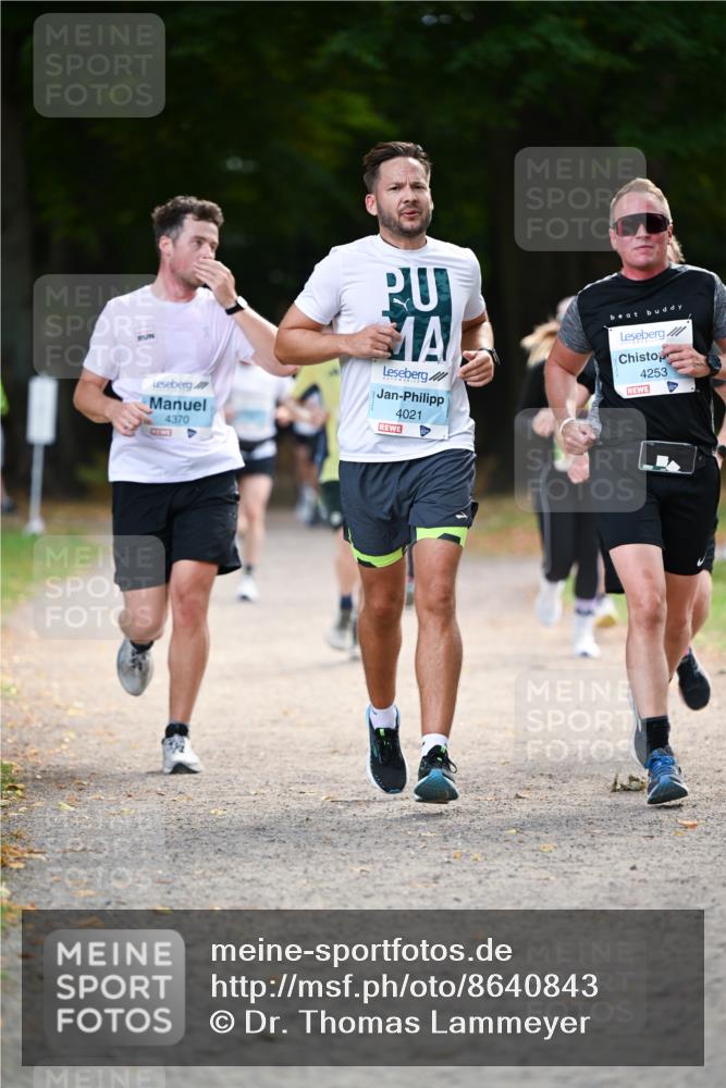 31.08.2025 - 21. Blankeneser Heldenlauf Dr. Thomas Lammeyer http://msf.ph/oto/8640843 31.08.2025 11:01:21 Laufen 4370, 4021, 4253 meine-sportfotos.de