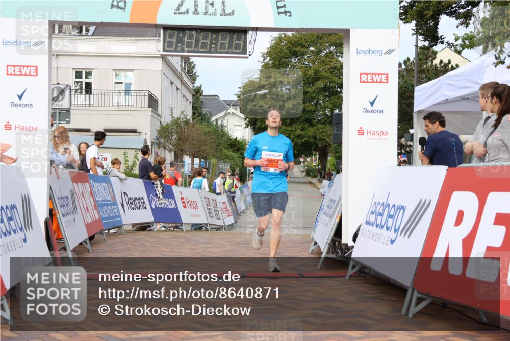 31.08.2025 - 21. Blankeneser Heldenlauf Strokosch-Dieckow http://msf.ph/oto/8640871 31.08.2025 09:44:30 Ziel 1017 meine-sportfotos.de
