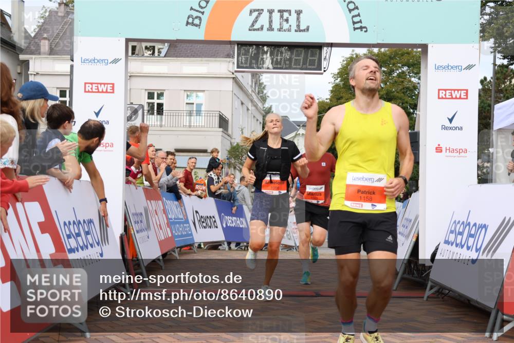 31.08.2025 - 21. Blankeneser Heldenlauf Strokosch-Dieckow http://msf.ph/oto/8640890 31.08.2025 09:40:08 Ziel 1048, 1158, 1083, 1008, 1093 meine-sportfotos.de