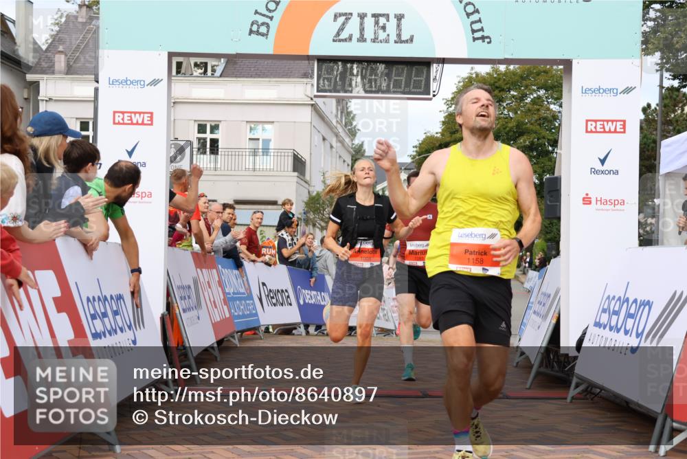 31.08.2025 - 21. Blankeneser Heldenlauf Strokosch-Dieckow http://msf.ph/oto/8640897 31.08.2025 09:40:08 Ziel 1048, 1158, 1083, 1008, 1093 meine-sportfotos.de