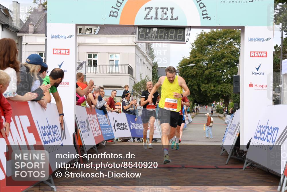 31.08.2025 - 21. Blankeneser Heldenlauf Strokosch-Dieckow http://msf.ph/oto/8640920 31.08.2025 09:40:07 Ziel 1048, 1152, 1158, 1083, 1008, 1093 meine-sportfotos.de