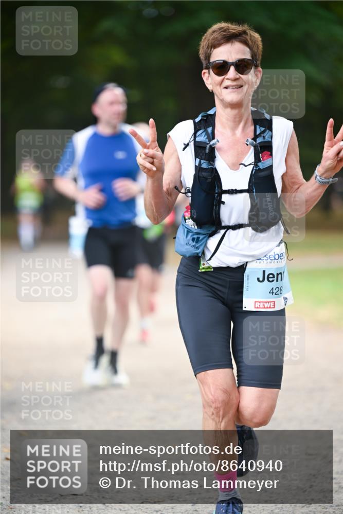 31.08.2025 - 21. Blankeneser Heldenlauf Dr. Thomas Lammeyer http://msf.ph/oto/8640940 31.08.2025 11:01:36 Laufen 428 meine-sportfotos.de