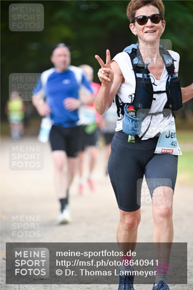 31.08.2025 - 21. Blankeneser Heldenlauf Dr. Thomas Lammeyer http://msf.ph/oto/8640941 31.08.2025 11:01:36 Laufen 428 meine-sportfotos.de