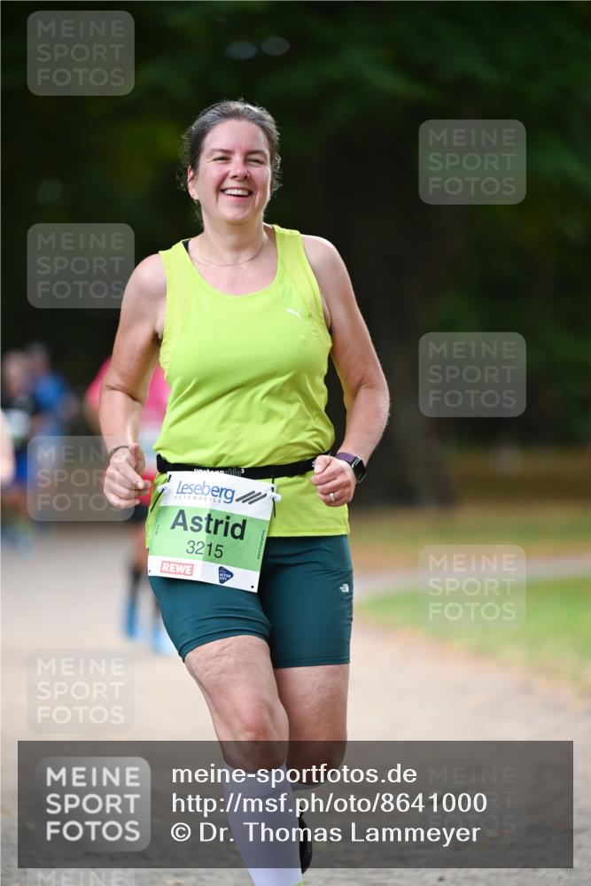 31.08.2025 - 21. Blankeneser Heldenlauf Dr. Thomas Lammeyer http://msf.ph/oto/8641000 31.08.2025 11:01:52 Laufen 3215 meine-sportfotos.de