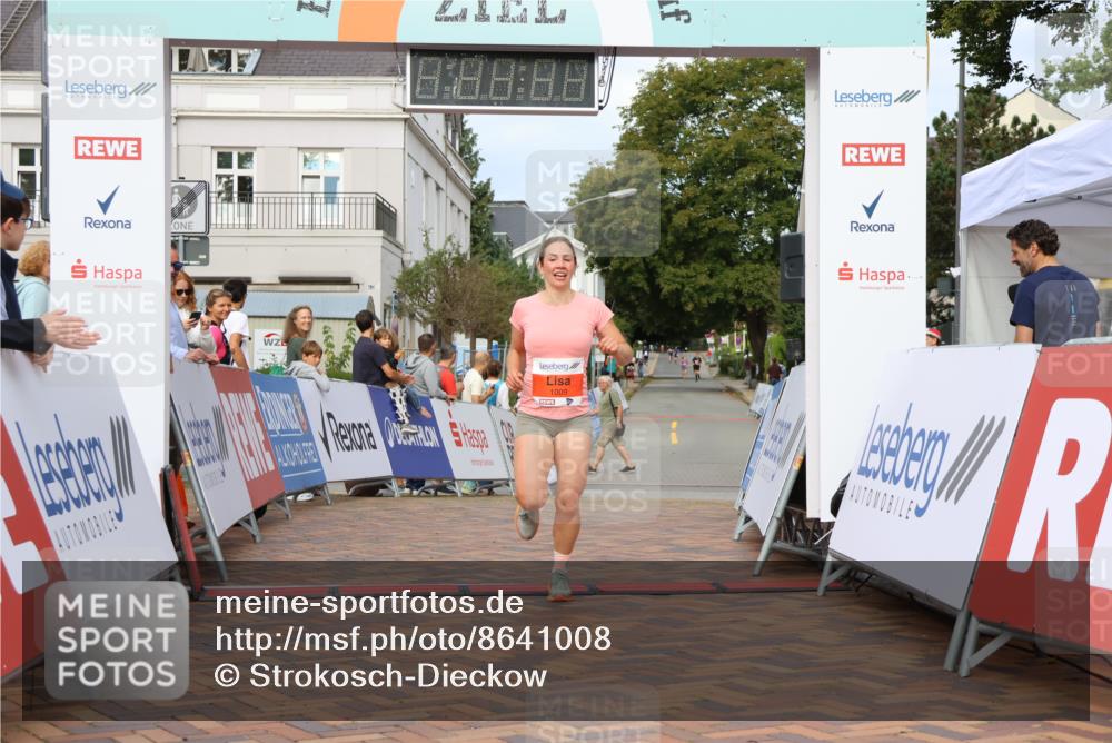 31.08.2025 - 21. Blankeneser Heldenlauf Strokosch-Dieckow http://msf.ph/oto/8641008 31.08.2025 09:43:51 Ziel 1157, 1009 meine-sportfotos.de