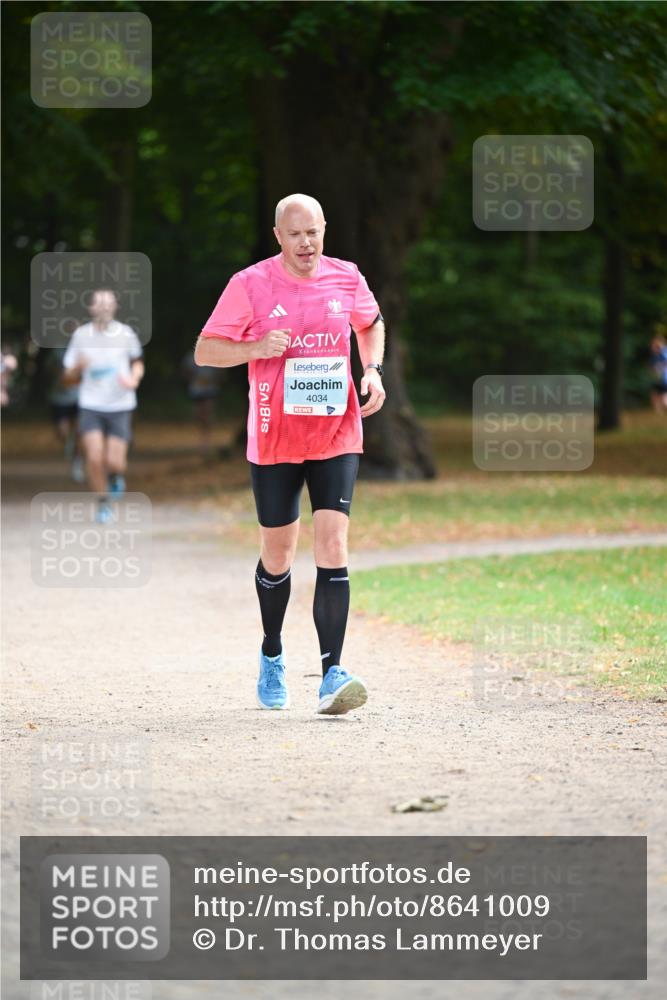 31.08.2025 - 21. Blankeneser Heldenlauf Dr. Thomas Lammeyer http://msf.ph/oto/8641009 31.08.2025 11:01:54 Laufen 4034 meine-sportfotos.de