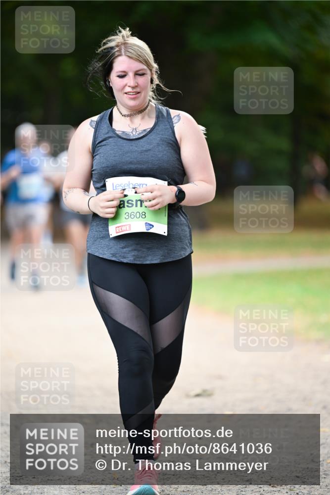 31.08.2025 - 21. Blankeneser Heldenlauf Dr. Thomas Lammeyer http://msf.ph/oto/8641036 31.08.2025 11:01:58 Laufen 3608 meine-sportfotos.de