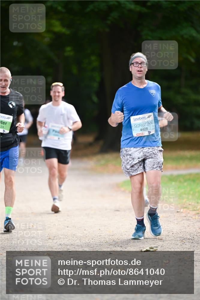 31.08.2025 - 21. Blankeneser Heldenlauf Dr. Thomas Lammeyer http://msf.ph/oto/8641040 31.08.2025 11:02:03 Laufen 24, 4426 meine-sportfotos.de