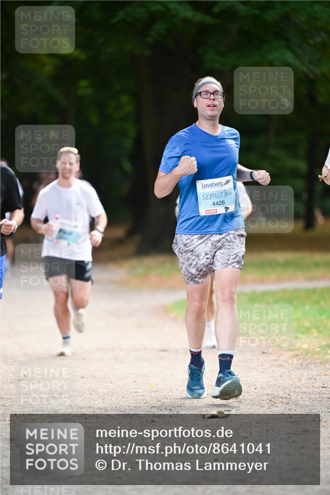 31.08.2025 - 21. Blankeneser Heldenlauf Dr. Thomas Lammeyer http://msf.ph/oto/8641041 31.08.2025 11:02:03 Laufen 4426 meine-sportfotos.de