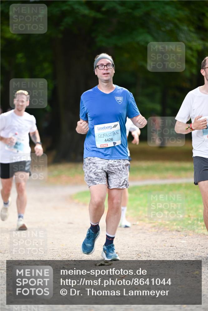 31.08.2025 - 21. Blankeneser Heldenlauf Dr. Thomas Lammeyer http://msf.ph/oto/8641044 31.08.2025 11:02:03 Laufen 4426 meine-sportfotos.de