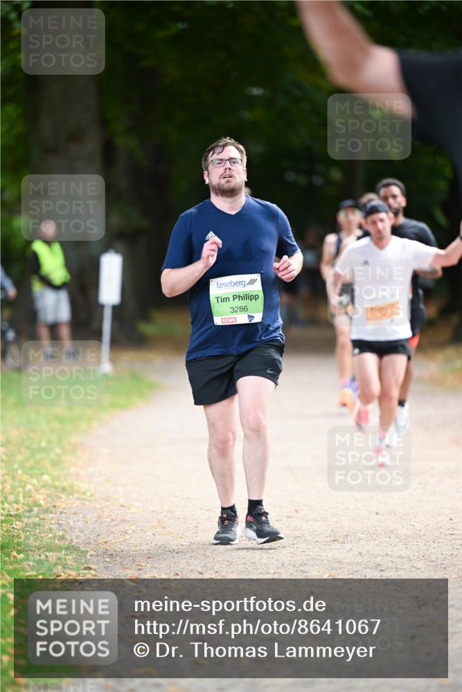 31.08.2025 - 21. Blankeneser Heldenlauf Dr. Thomas Lammeyer http://msf.ph/oto/8641067 31.08.2025 11:02:08 Laufen 3286 meine-sportfotos.de