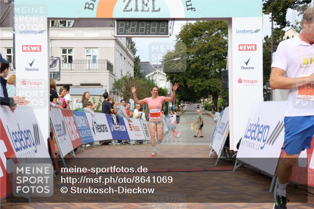 31.08.2025 - 21. Blankeneser Heldenlauf Strokosch-Dieckow http://msf.ph/oto/8641069 31.08.2025 09:43:49 Ziel 1157, 1009 meine-sportfotos.de