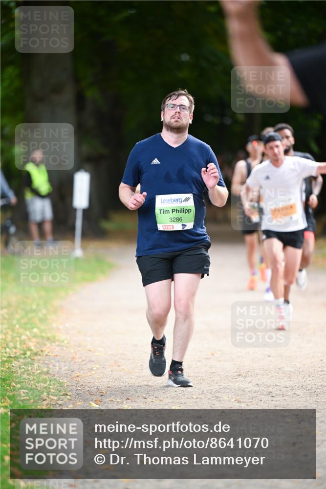 31.08.2025 - 21. Blankeneser Heldenlauf Dr. Thomas Lammeyer http://msf.ph/oto/8641070 31.08.2025 11:02:08 Laufen 3286 meine-sportfotos.de