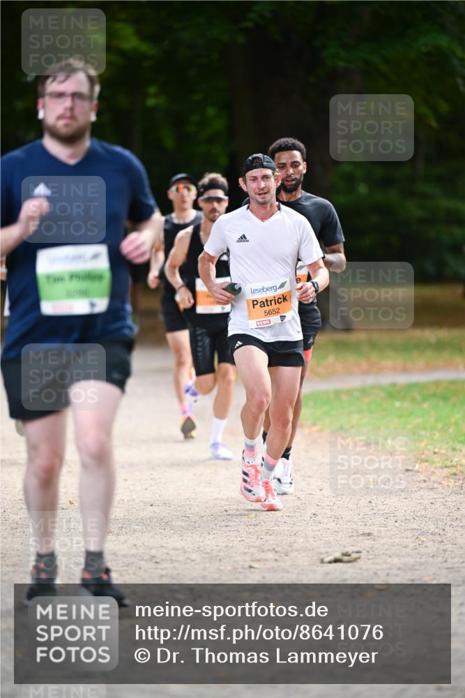 31.08.2025 - 21. Blankeneser Heldenlauf Dr. Thomas Lammeyer http://msf.ph/oto/8641076 31.08.2025 11:02:09 Laufen 5652 meine-sportfotos.de