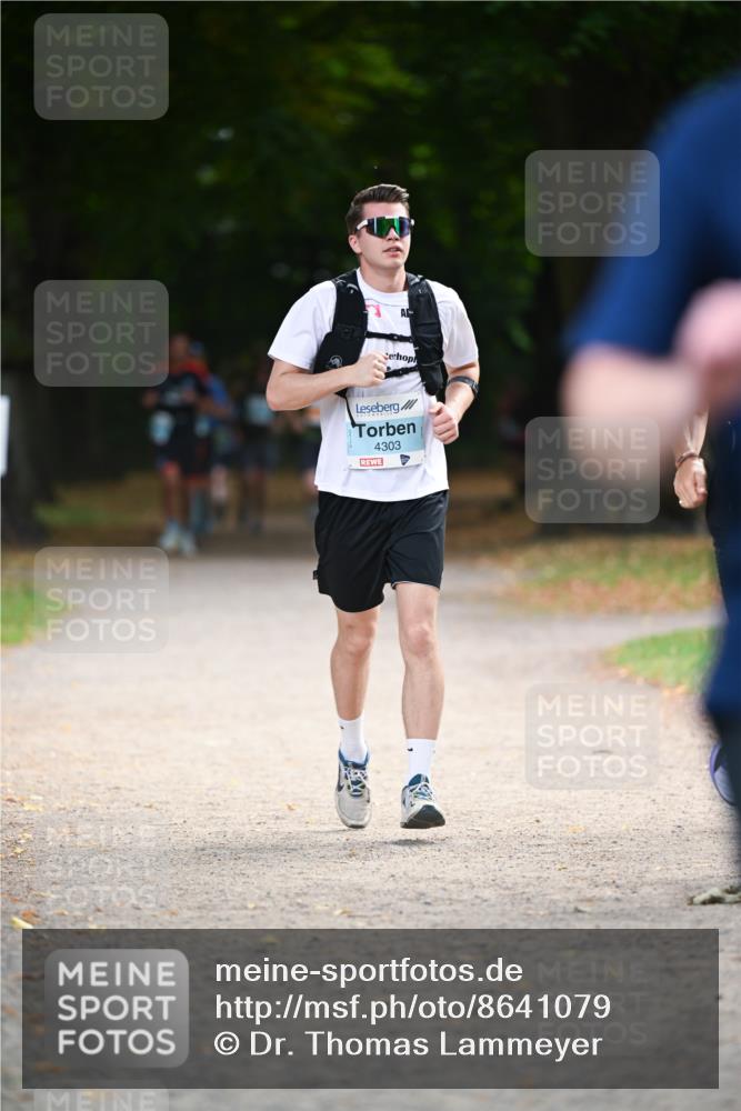 31.08.2025 - 21. Blankeneser Heldenlauf Dr. Thomas Lammeyer http://msf.ph/oto/8641079 31.08.2025 11:02:11 Laufen 4303 meine-sportfotos.de