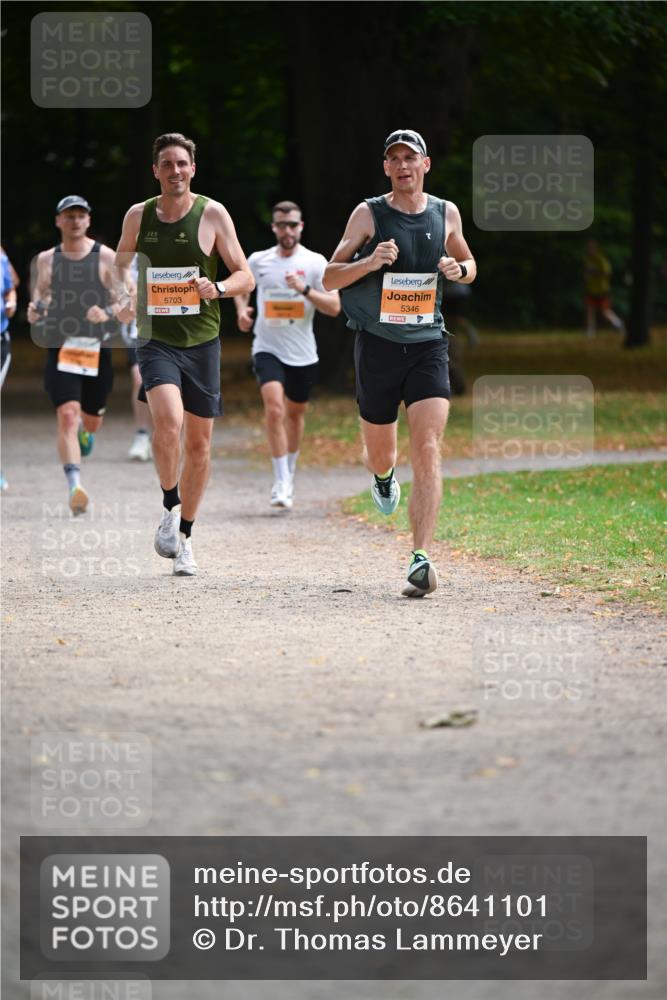 31.08.2025 - 21. Blankeneser Heldenlauf Dr. Thomas Lammeyer http://msf.ph/oto/8641101 31.08.2025 11:02:18 Laufen 141, 5703, 5346 meine-sportfotos.de