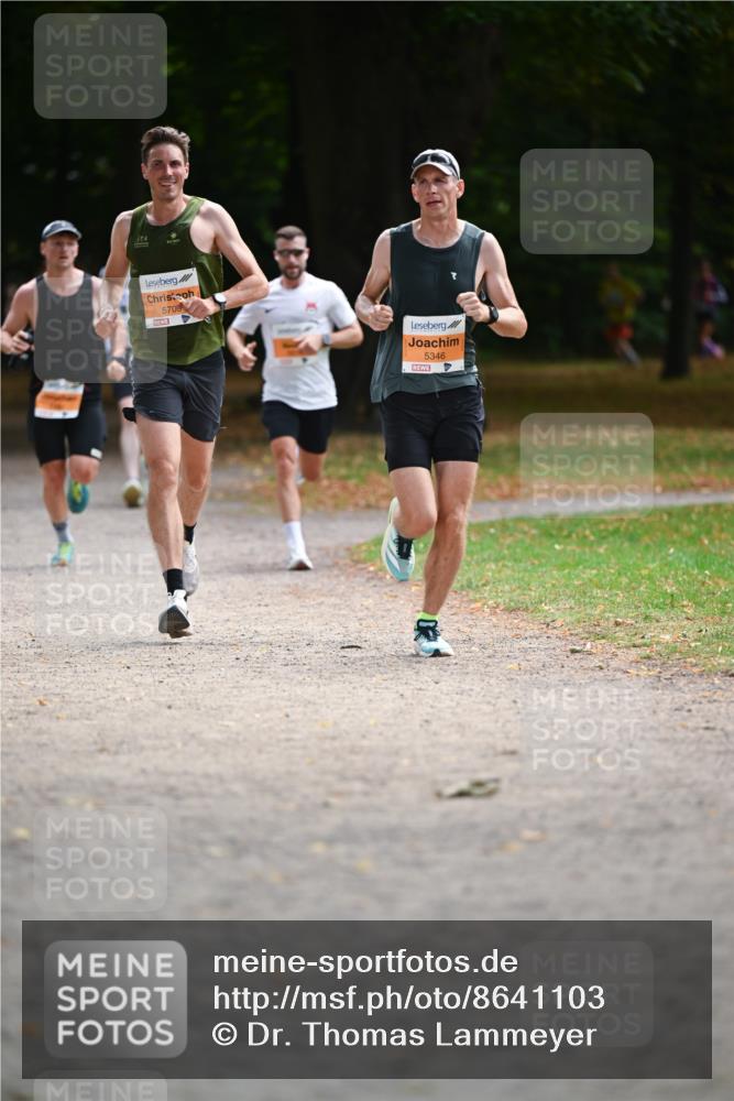31.08.2025 - 21. Blankeneser Heldenlauf Dr. Thomas Lammeyer http://msf.ph/oto/8641103 31.08.2025 11:02:18 Laufen 174, 5700, 5346 meine-sportfotos.de