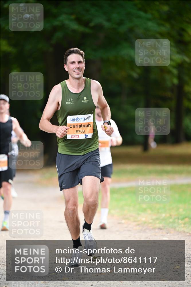 31.08.2025 - 21. Blankeneser Heldenlauf Dr. Thomas Lammeyer http://msf.ph/oto/8641117 31.08.2025 11:02:20 Laufen 3, 5703 meine-sportfotos.de