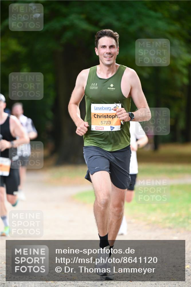 31.08.2025 - 21. Blankeneser Heldenlauf Dr. Thomas Lammeyer http://msf.ph/oto/8641120 31.08.2025 11:02:21 Laufen 5703 meine-sportfotos.de