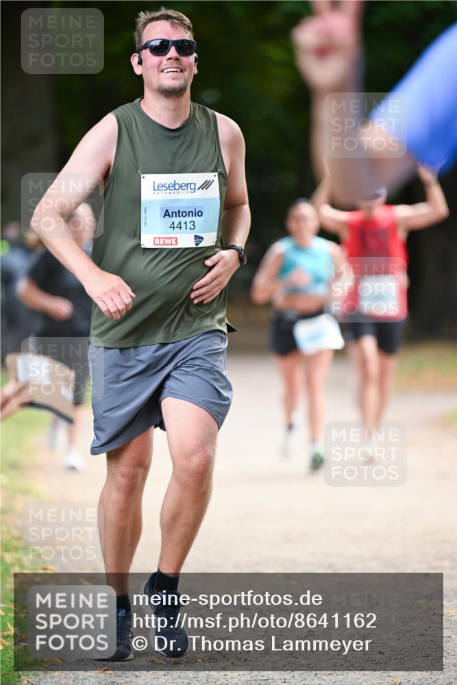 31.08.2025 - 21. Blankeneser Heldenlauf Dr. Thomas Lammeyer http://msf.ph/oto/8641162 31.08.2025 11:02:27 Laufen 4413 meine-sportfotos.de