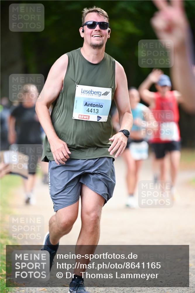 31.08.2025 - 21. Blankeneser Heldenlauf Dr. Thomas Lammeyer http://msf.ph/oto/8641165 31.08.2025 11:02:27 Laufen 4413 meine-sportfotos.de