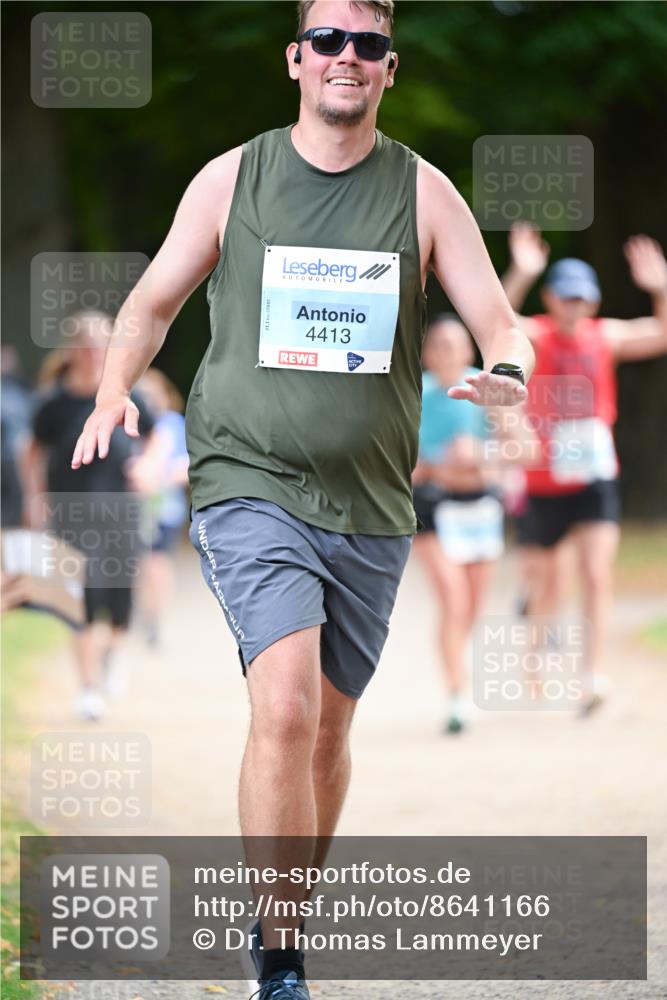 31.08.2025 - 21. Blankeneser Heldenlauf Dr. Thomas Lammeyer http://msf.ph/oto/8641166 31.08.2025 11:02:28 Laufen 4413 meine-sportfotos.de