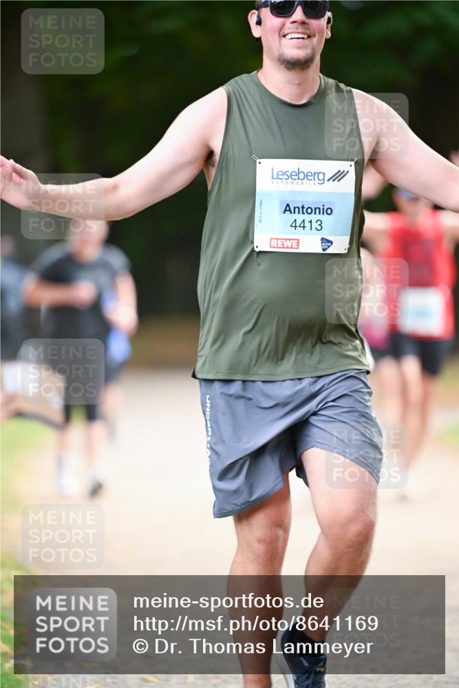 31.08.2025 - 21. Blankeneser Heldenlauf Dr. Thomas Lammeyer http://msf.ph/oto/8641169 31.08.2025 11:02:28 Laufen 4413 meine-sportfotos.de